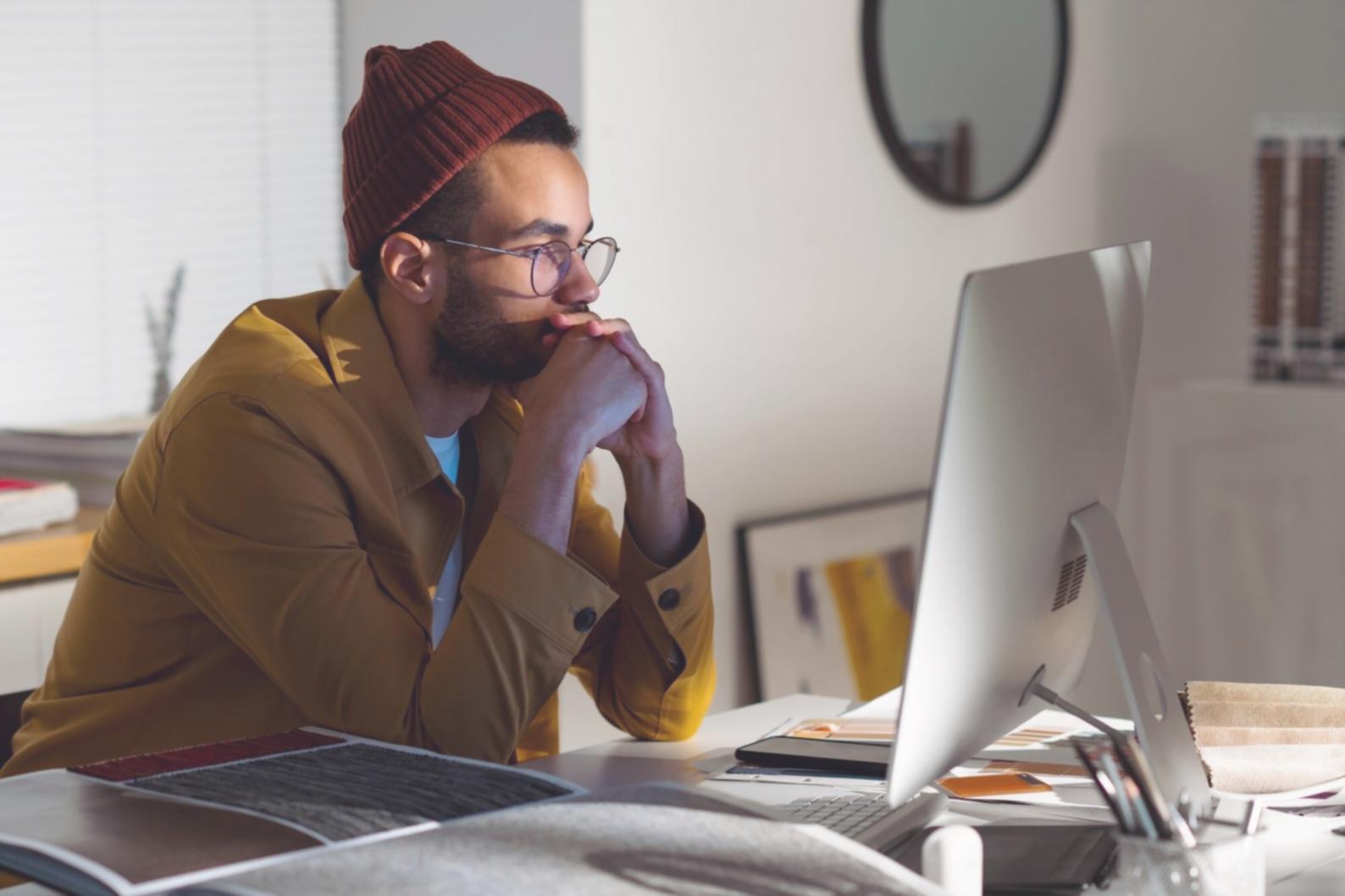 Detaillierte Finanzmodellierung am Bildschirm